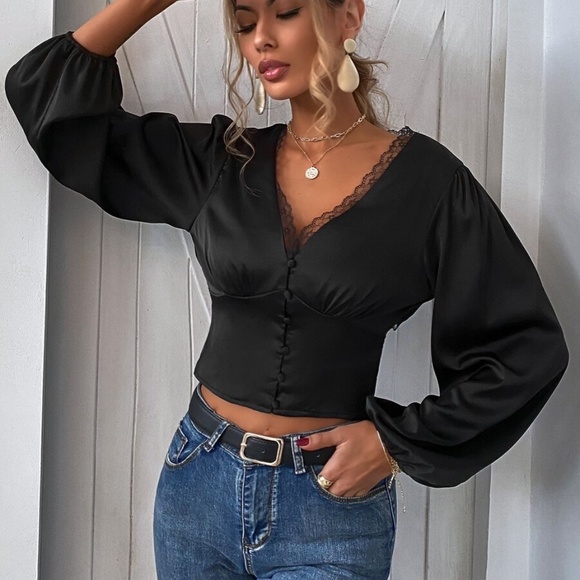 boho black lace v neck button up crop top - Picture 2 of 4